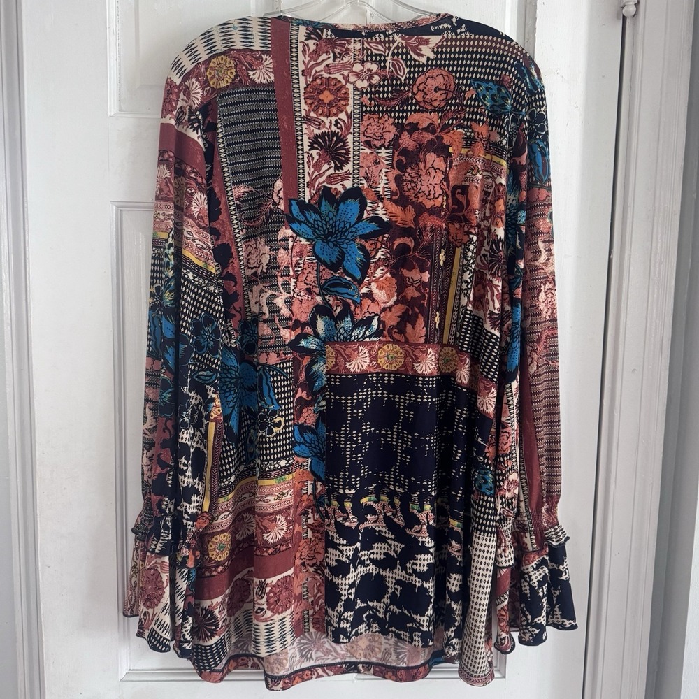 Susan Graver Tunic Top Blouse Women Sz XL Peasant Liquid Knit Floral Patchwork - Picture 2 of 9